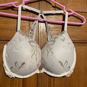 34 DDD LaSenza bras